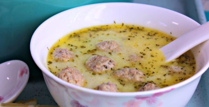 Terbiyeli Kofte Corbasi- Meatball Soup